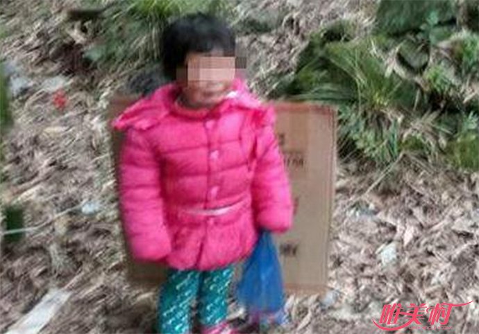 2岁女童被栓坟场