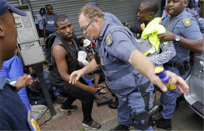 南非爆发排外游行