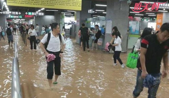 深圳地铁站被淹