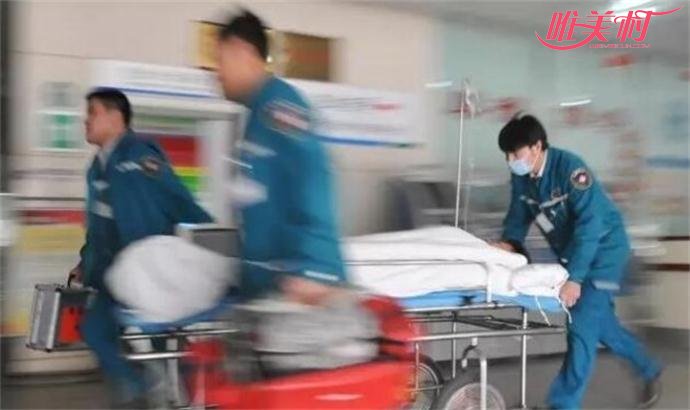 郑州女子遭报复被刺66刀后紧急送医救治