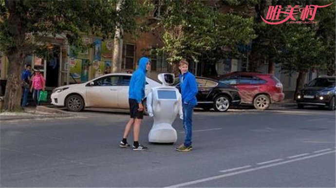 俄机器人逃跑