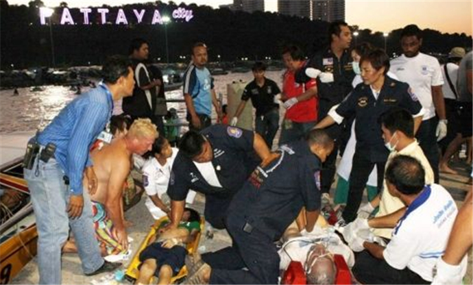中国游客在泰国溺亡