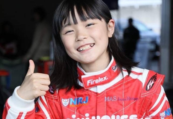 11岁的F4女赛车手