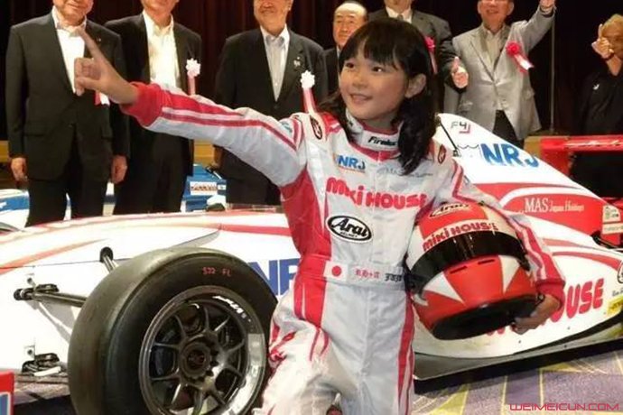 11岁的F4女赛车手