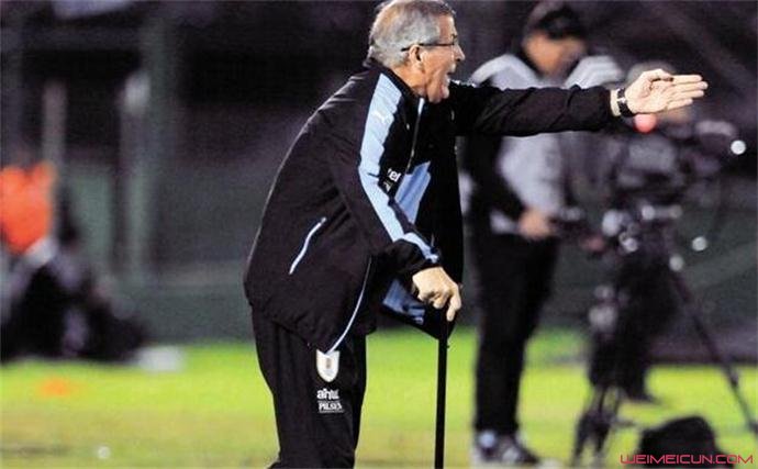 心疼乌拉圭教练