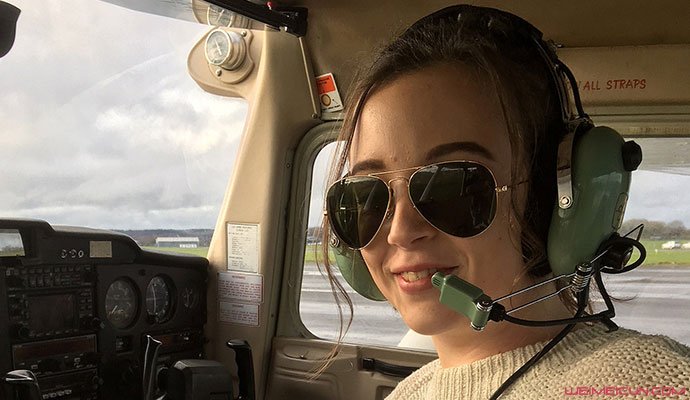 14岁女生成飞行员