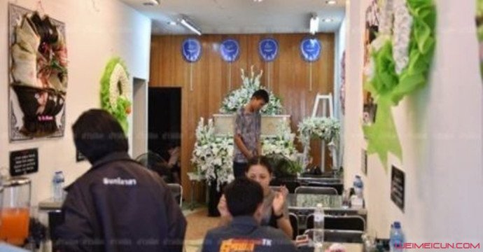 泰国葬礼主题粥店