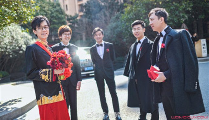 伍声2009收入曝光 在上海买豪宅婚礼排场也是