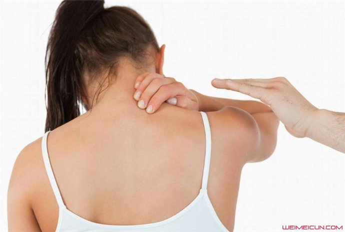 后背疼痛是什么原因