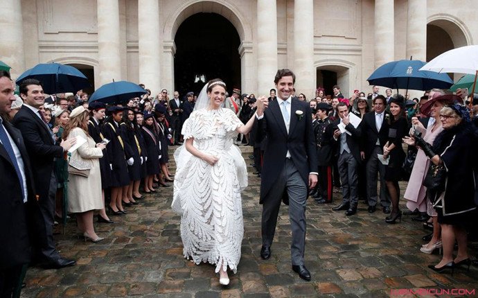 法国举办世纪婚礼