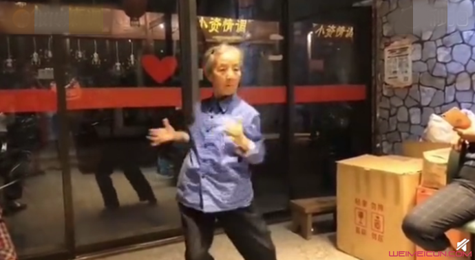 跳舞奶奶C位出道