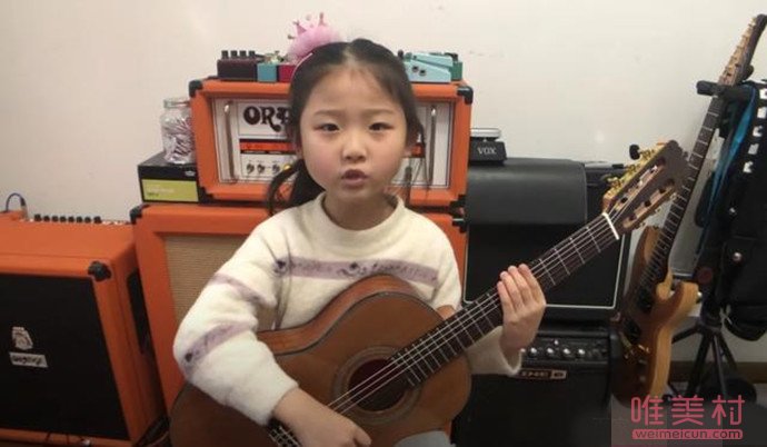 6岁南京女孩弹唱火到国外