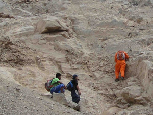 秘鲁洪灾泥石流，连续强降雨导致万人受难