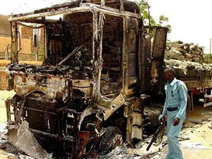 苏丹两客车遭袭击致数20多人死亡 儿童妇女