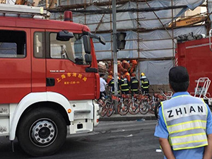 上海嘉定一楼房倒塌 有人伤亡惨不忍睹事故