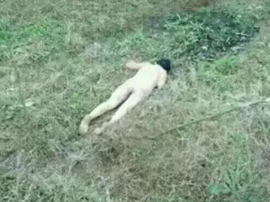 居民区附近小树林现女尸 裸体女子究竟被谁