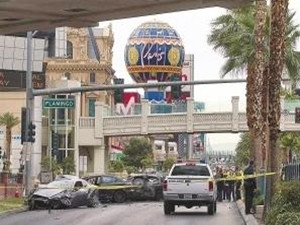 赌城枪击案已致59人死 拉斯维加斯陷入混乱