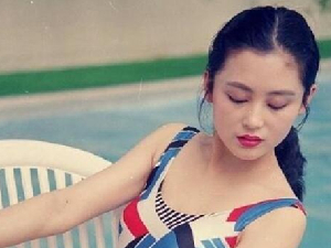 陈红年轻时泳装照曝光 真的太美太漂亮了